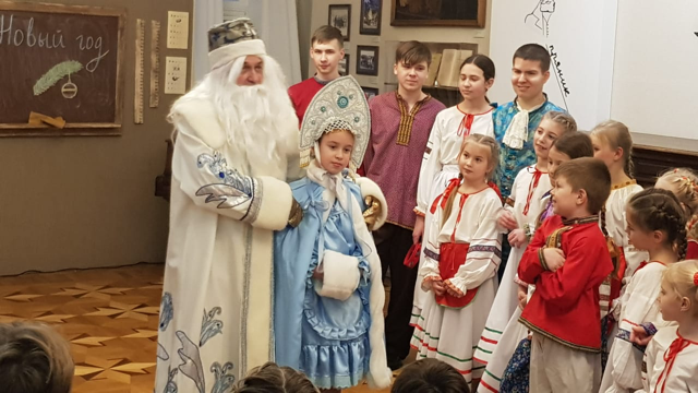 С аншлагом прошла «Первая новогодняя сказка» в Толстовском центре на Пятницкой