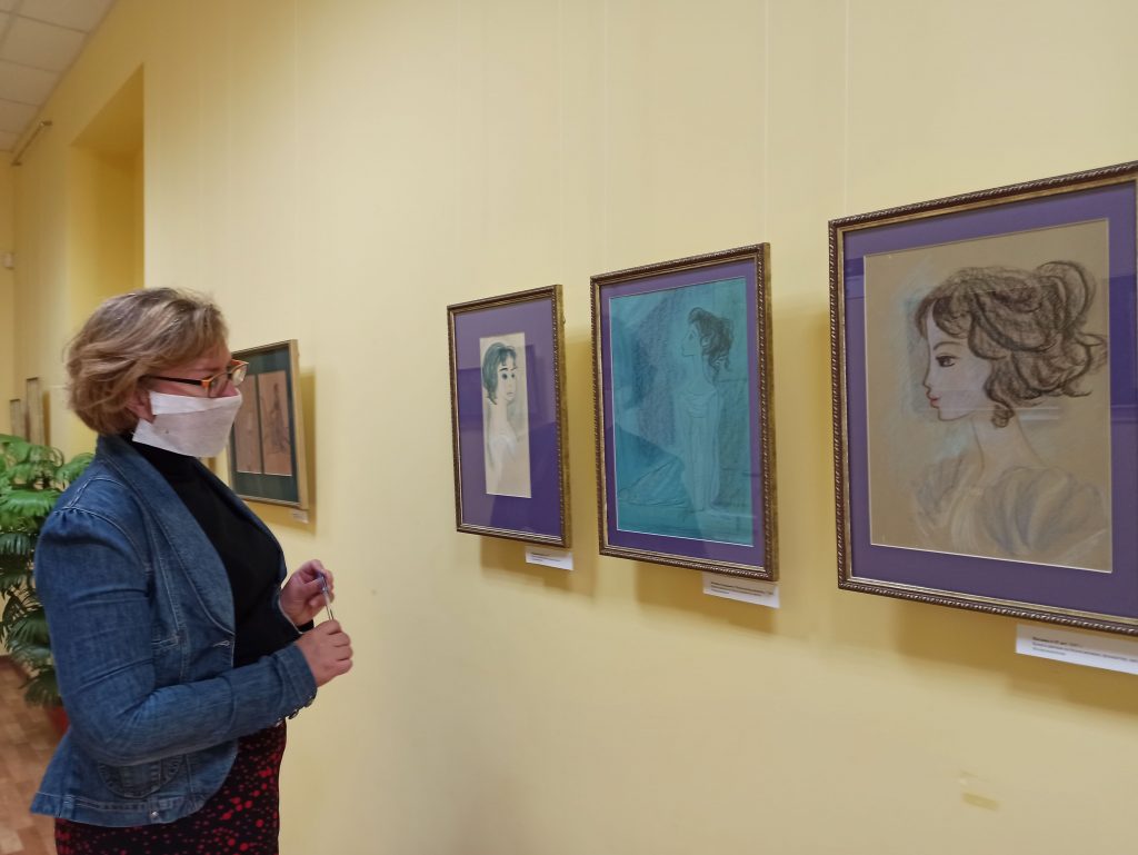 Выставка «Волшебный дар Нади Рушевой» открылась в Ставрополе