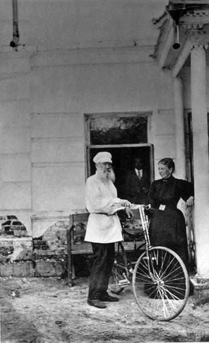Лев Толстой и велосипед