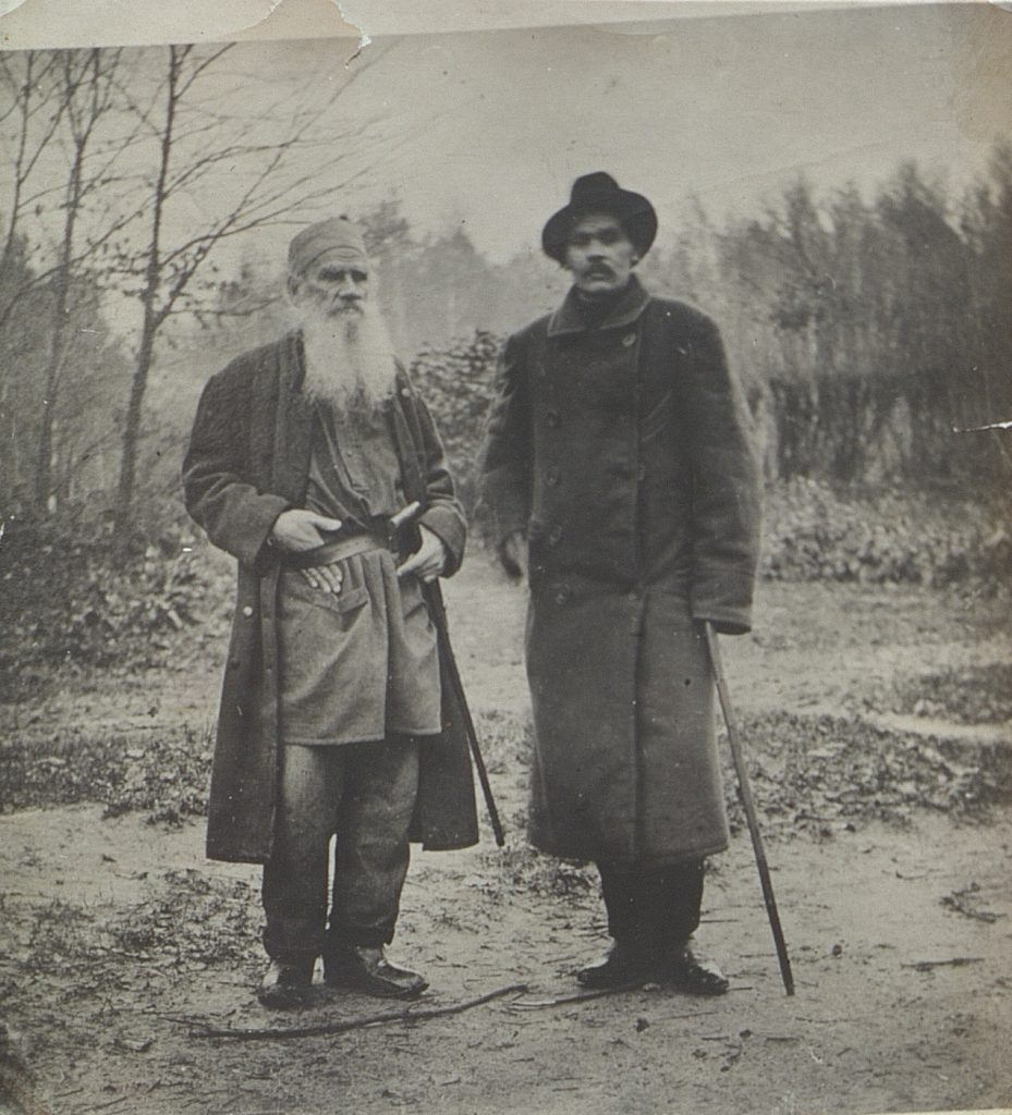 В Елабугу привезут выставку «Лев Толстой в объективе фотокамеры»