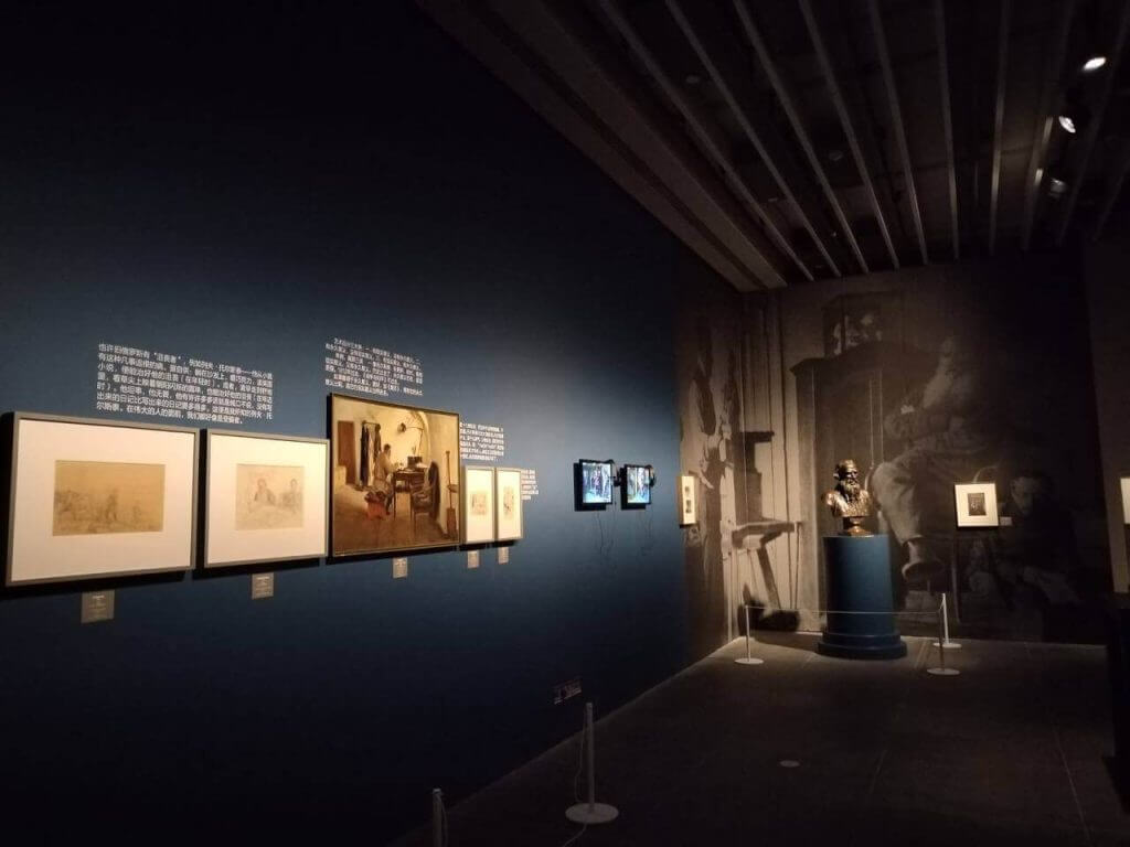 В Китае открылась уникальная выставка «Толстой и Репин». Репортаж Первого канала