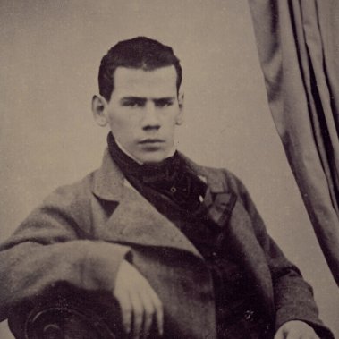 Молодой Толстой