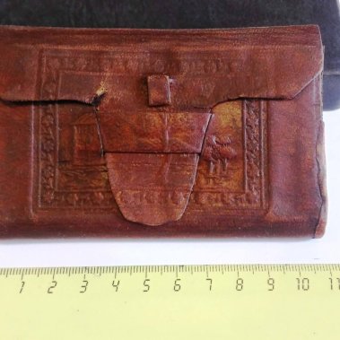 Бумажник молодого Л.Н. Толстого