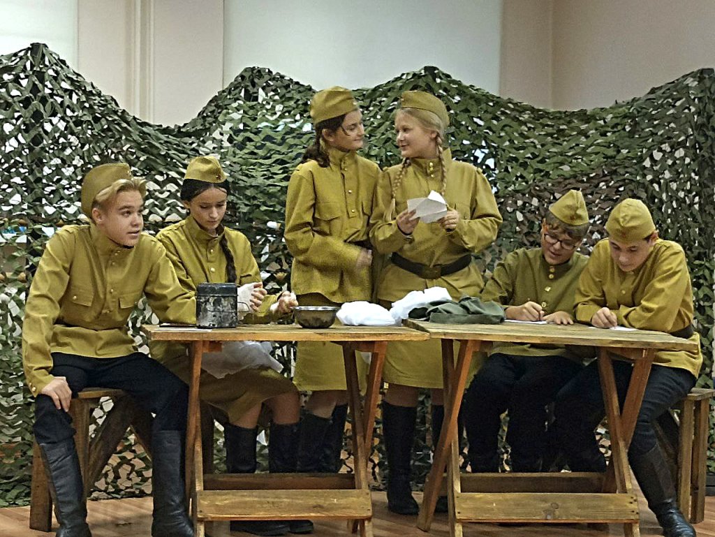 Музыкальный спектакль «Стоило жить!»