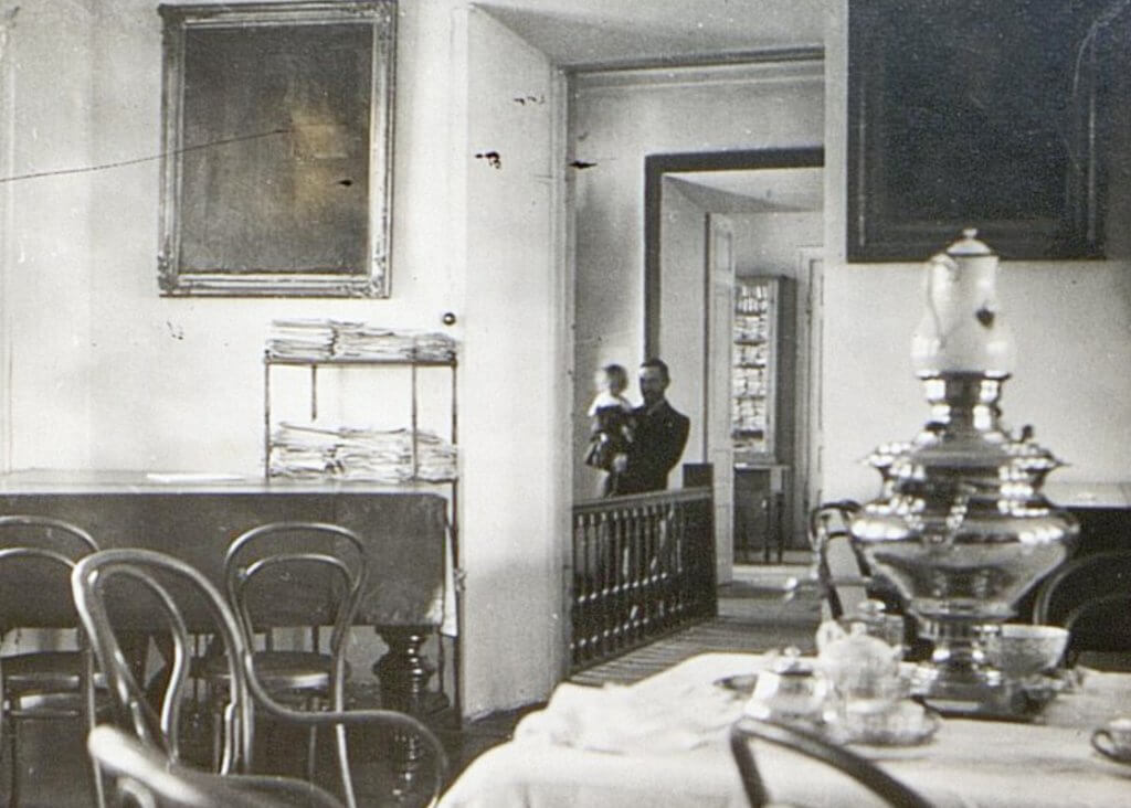 Музыкально-познавательная программа «Волшебные звуки рождественских комнат»