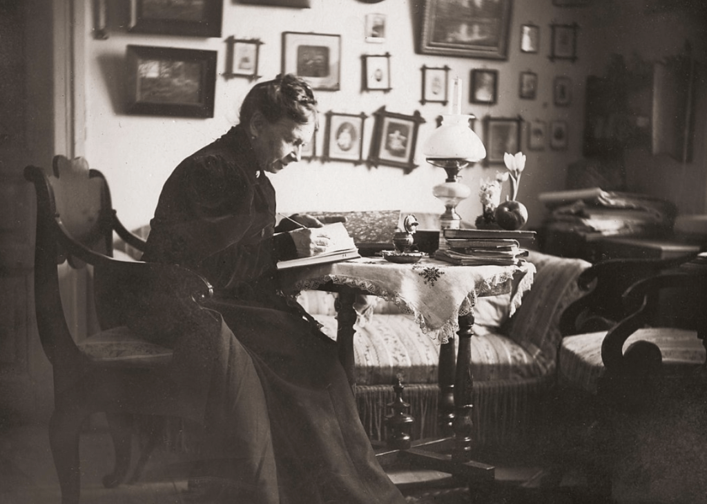 Софья Андреевна Толстая — фотограф. Графиня снимает на «Кодак»