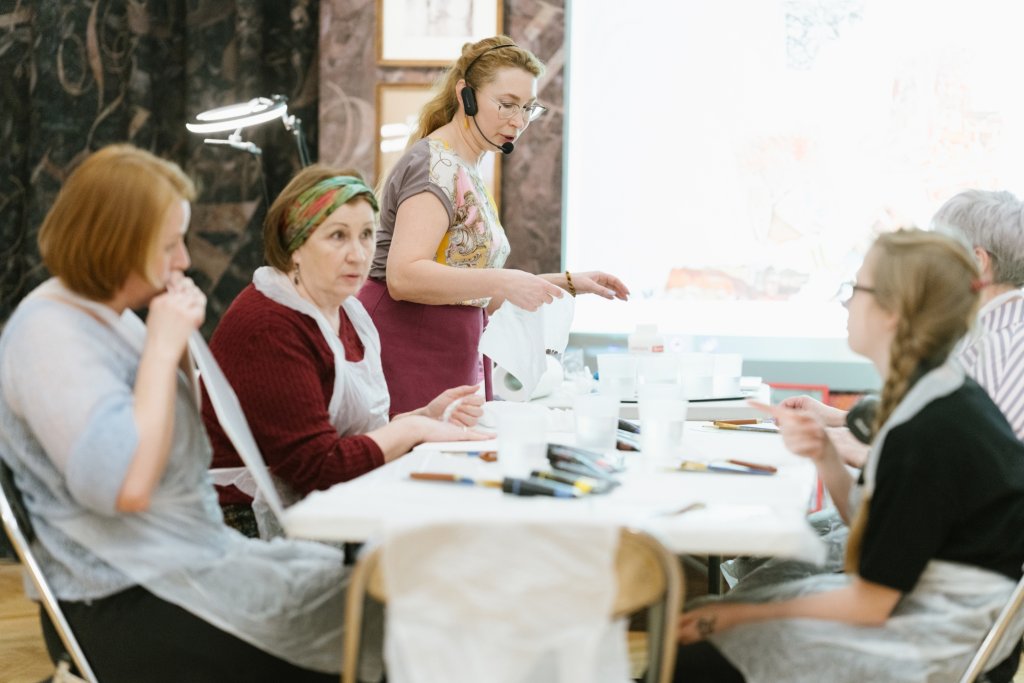 Мастер-класс «Папертоль. Цветочная палитра». Лаборатория «Бумажная фантазия»