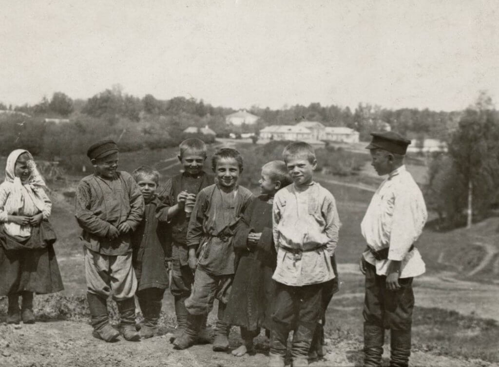 «Физика Яснополянской школы». Занятие в детском центре «УЛЕЙ»