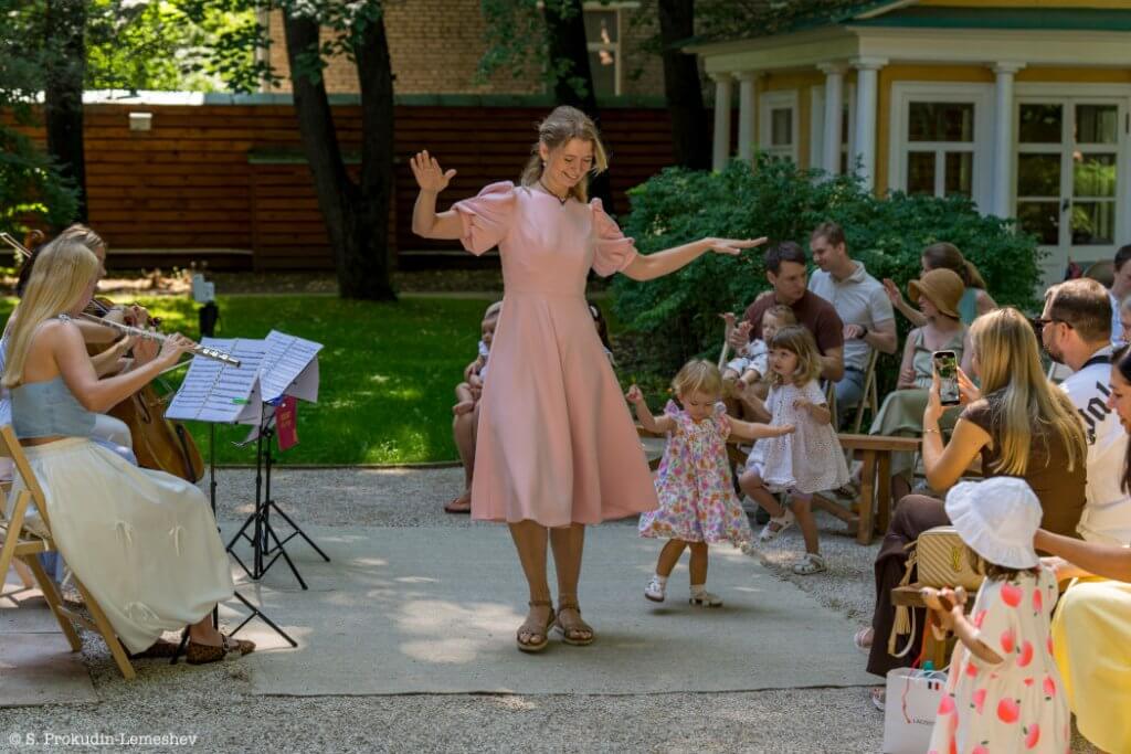 Концерт «Магия флейты и&nbsp;струн». Проект «Mozart for kids/Моцарт для детей»