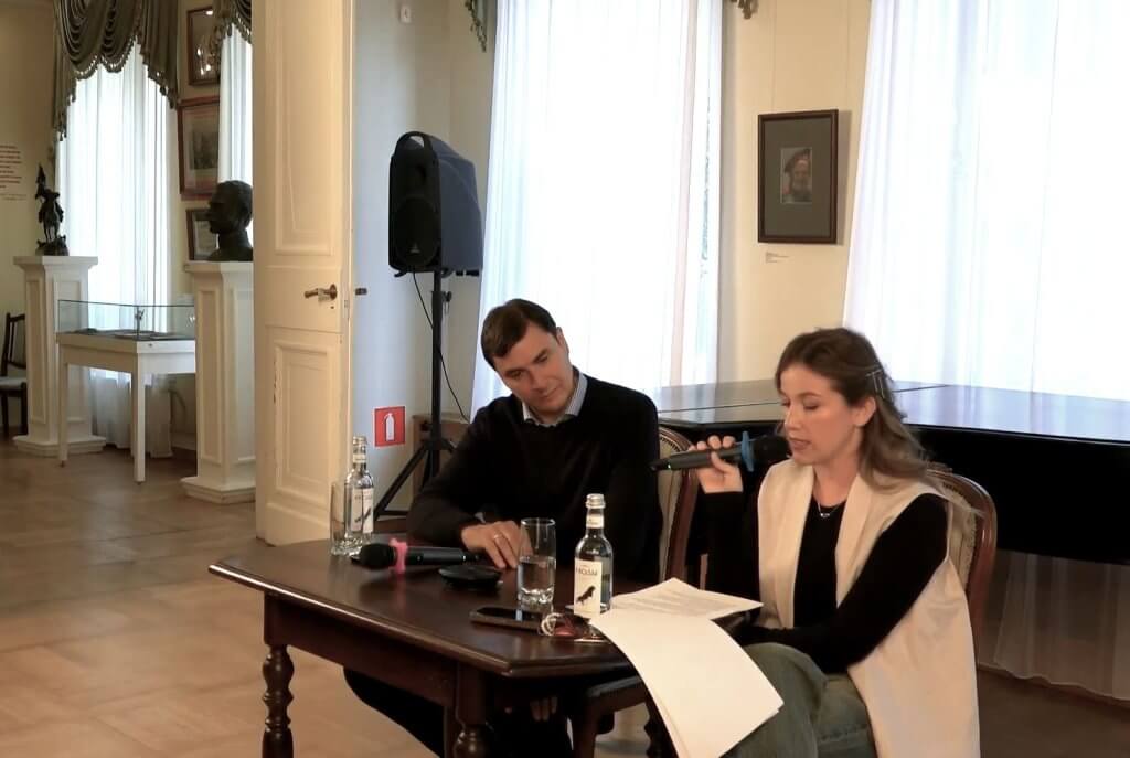 Запись заседания Писательского клуба «Черновик». В гостях Елизавета Ракова