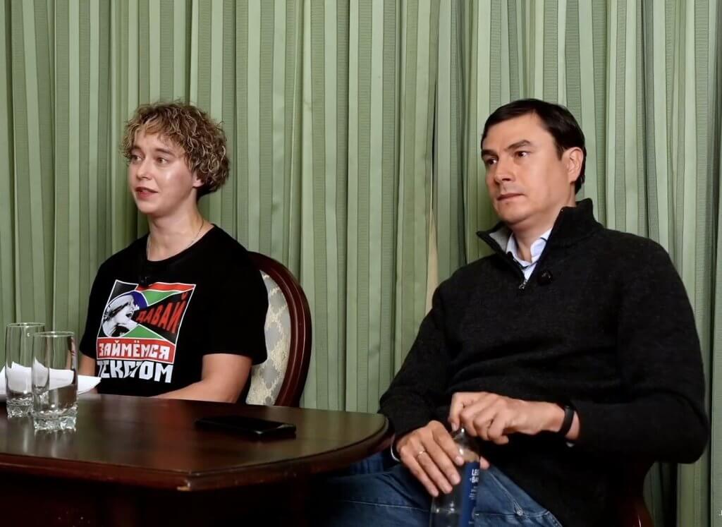 Запись заседания Писательского клуба «Черновик». В гостях Елена Погорелая
